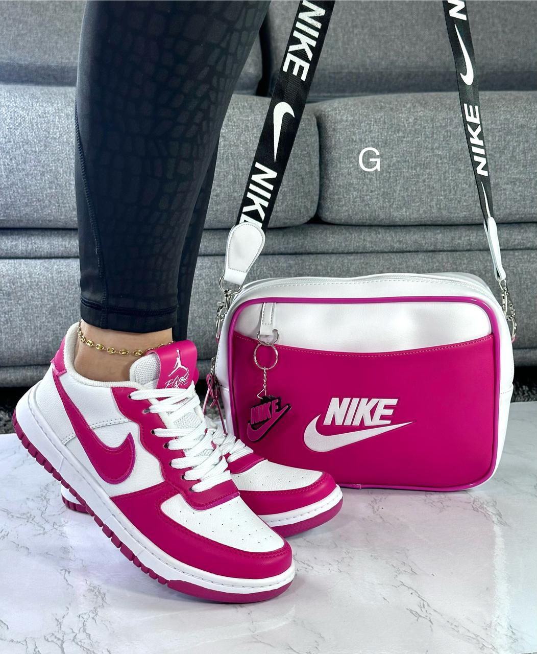 COMBO NIKE ZAPATOS-BOLSO C-205