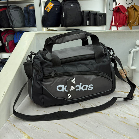 GUAYERA  VIAJERA ADIDAS 53X 35CM mediana