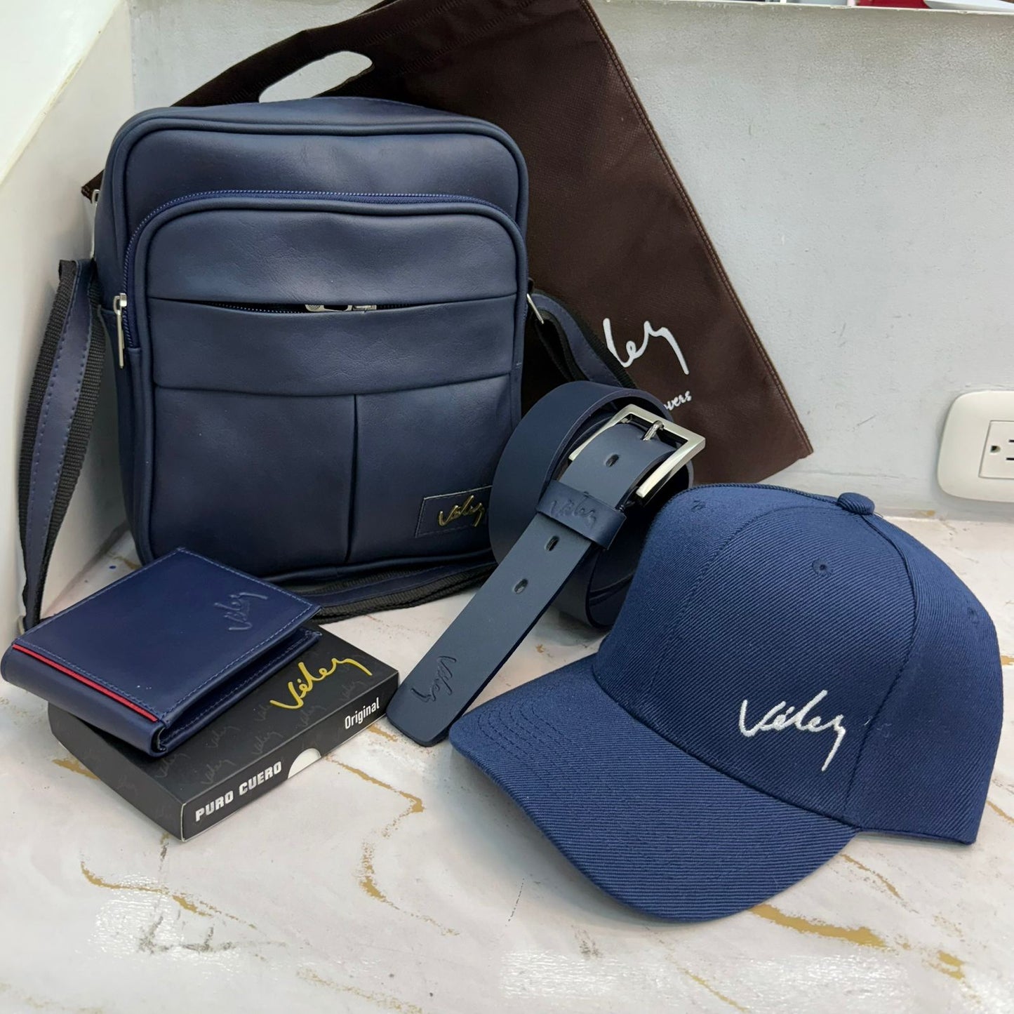 Set Exclusivo Vélez Larry con Gorra